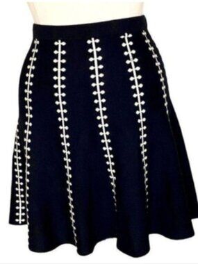 Olivia and Grace Black and White A-Line Sweater Knit Skirt Size S